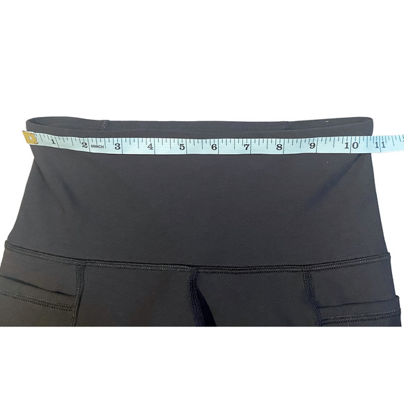 Old Navy Active Powersoft Black Shorts Pockets Womens Size XS - Picture 5 of 7